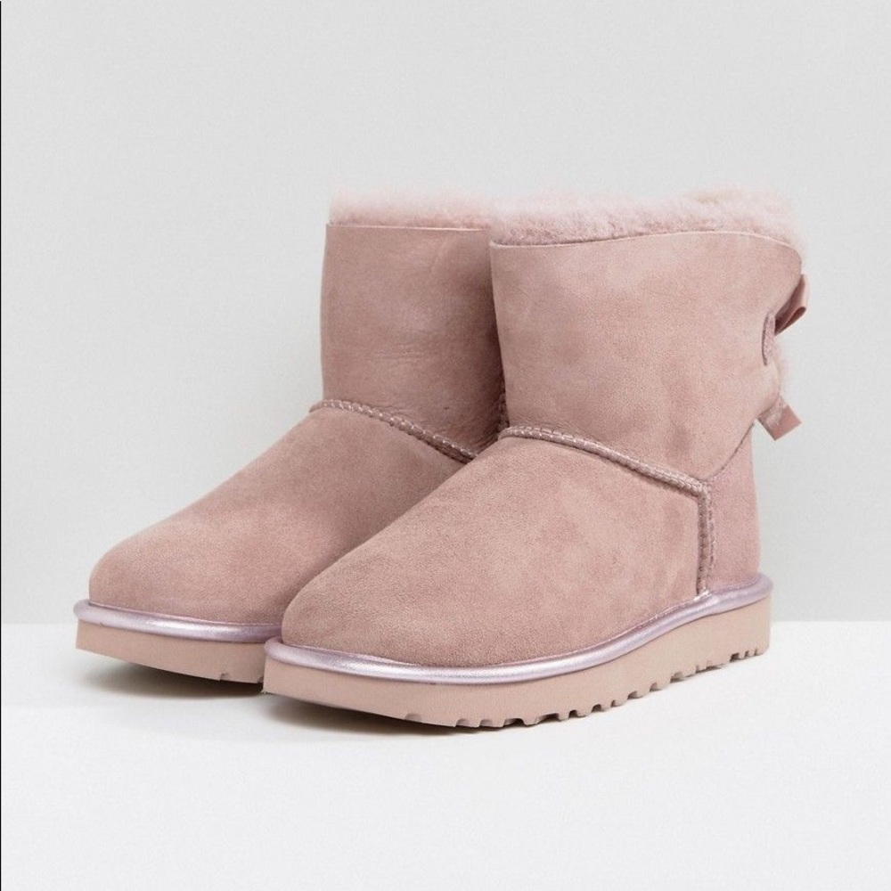SOLD Mini Bailey Bow II Metallic Uggs